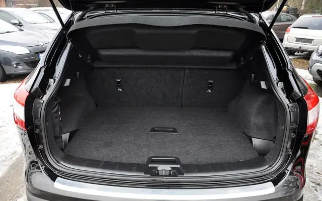 NISSAN Qashqai 1.6 DCi Black Edition EU6