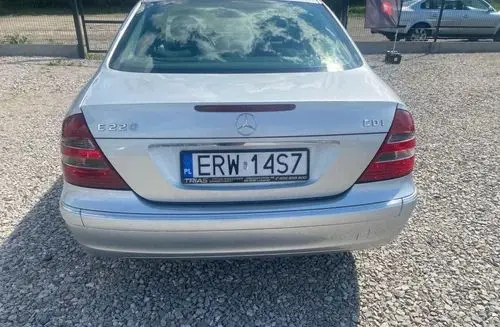 MERCEDES-BENZ Klasa E 