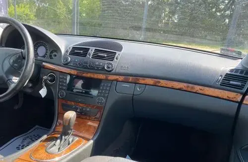 MERCEDES-BENZ Klasa E 