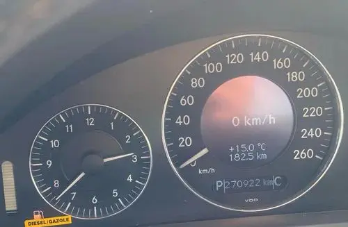 MERCEDES-BENZ Klasa E 