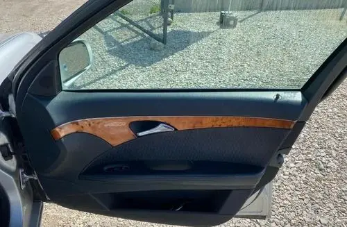 MERCEDES-BENZ Klasa E 