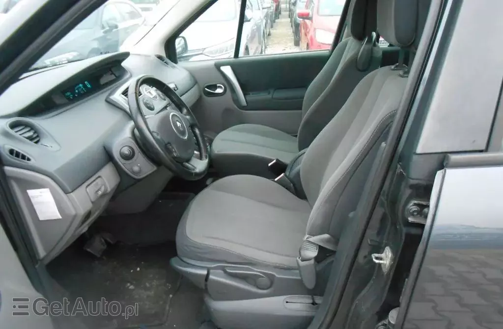 RENAULT Scenic 