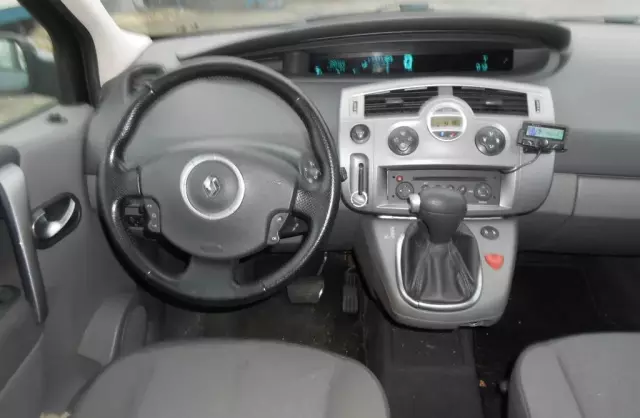 RENAULT Scenic 