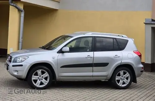 TOYOTA Rav 4 