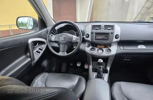 TOYOTA Rav 4 