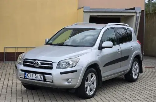 TOYOTA Rav 4 