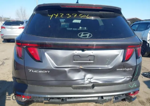 HYUNDAI Tucson 