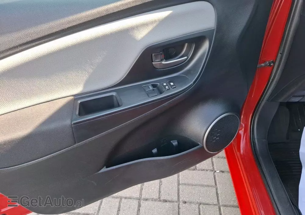 TOYOTA Yaris 1.0 Active EU6