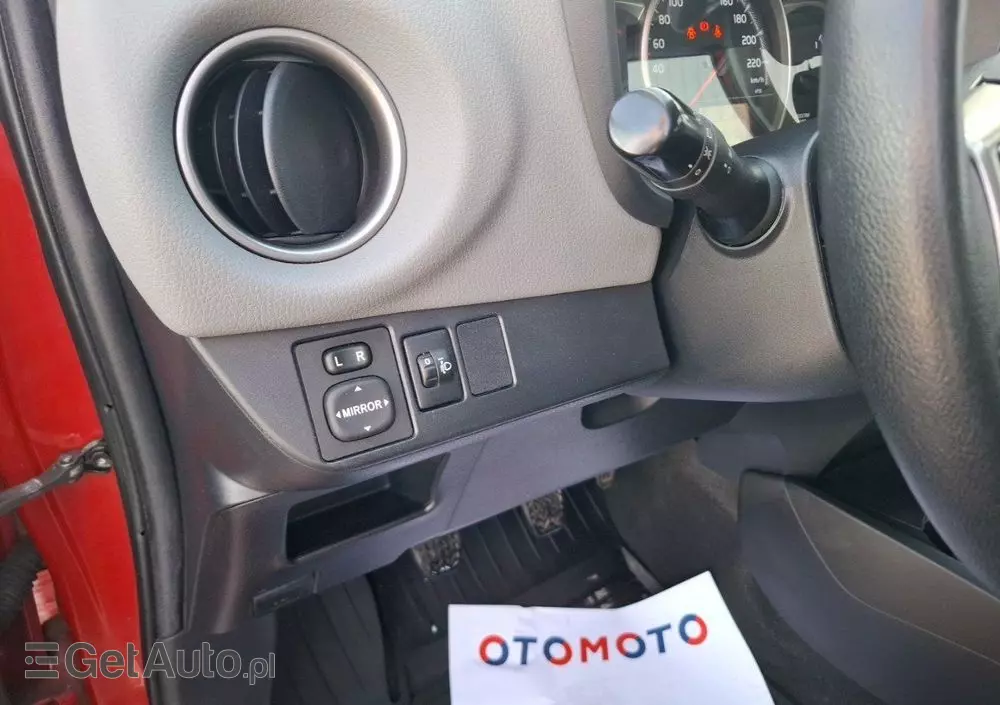 TOYOTA Yaris 1.0 Active EU6