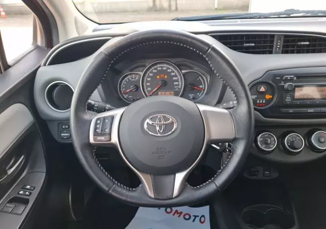 TOYOTA Yaris 1.0 Active EU6