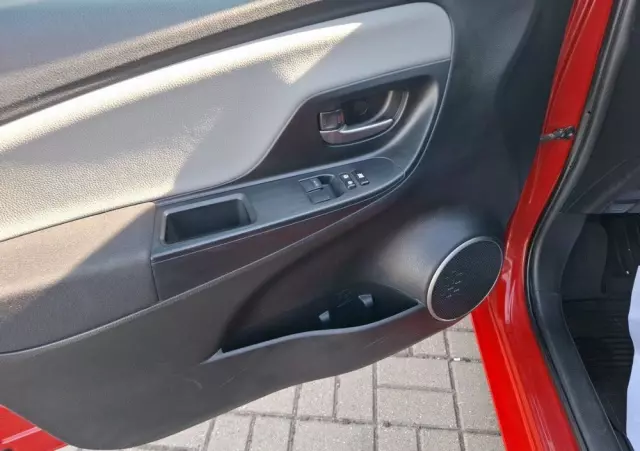 TOYOTA Yaris 1.0 Active EU6