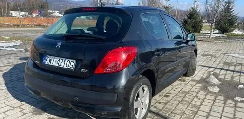 PEUGEOT 207 