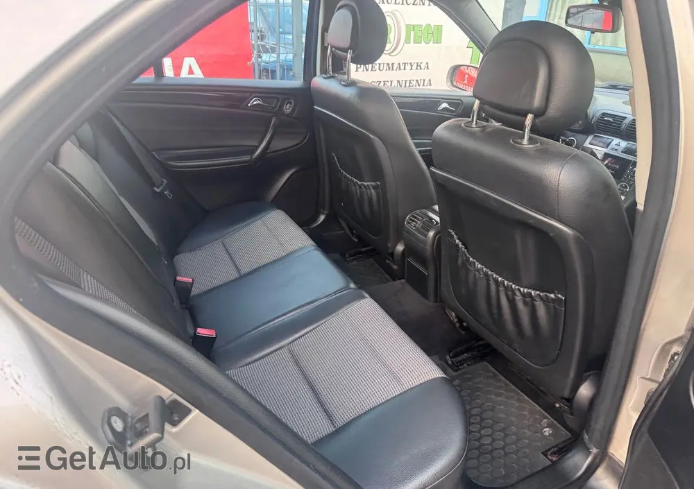 MERCEDES-BENZ Klasa C 200 Kompressor Elegance