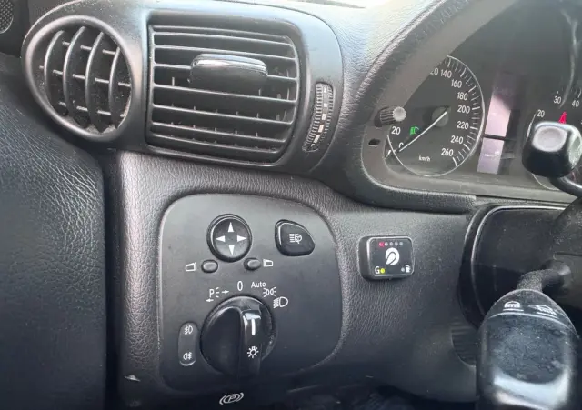 MERCEDES-BENZ Klasa C 200 Kompressor Elegance