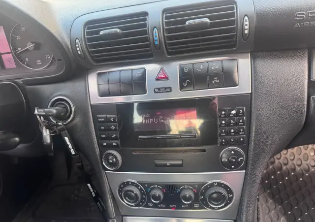 MERCEDES-BENZ Klasa C 200 Kompressor Elegance