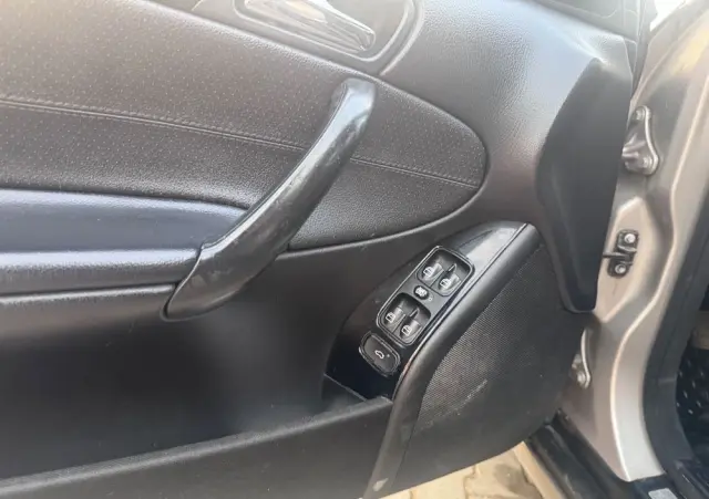 MERCEDES-BENZ Klasa C 200 Kompressor Elegance