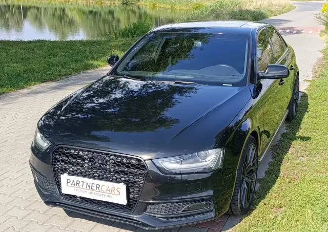 AUDI S4 Limousine 