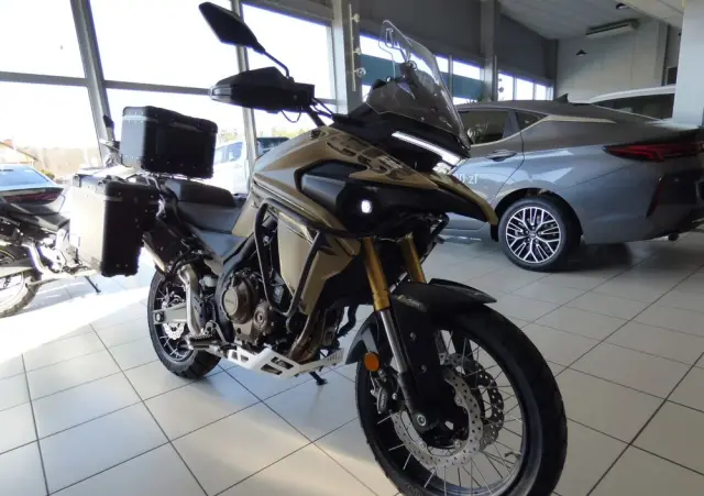 VOGE 625DSX 
