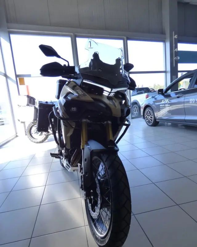 VOGE 625DSX 