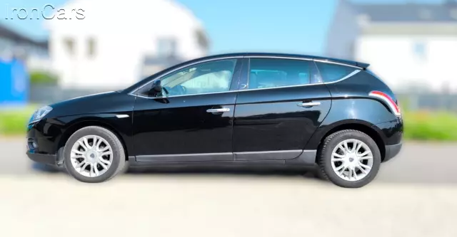 LANCIA Delta Platinum Sportronic