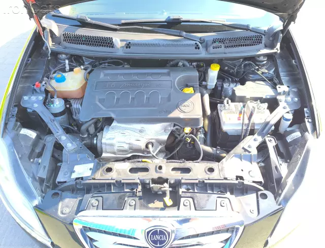 LANCIA Delta Platinum Sportronic