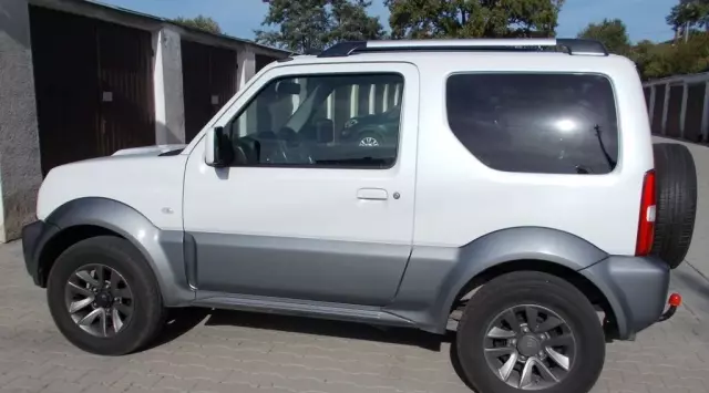 SUZUKI Jimny 
