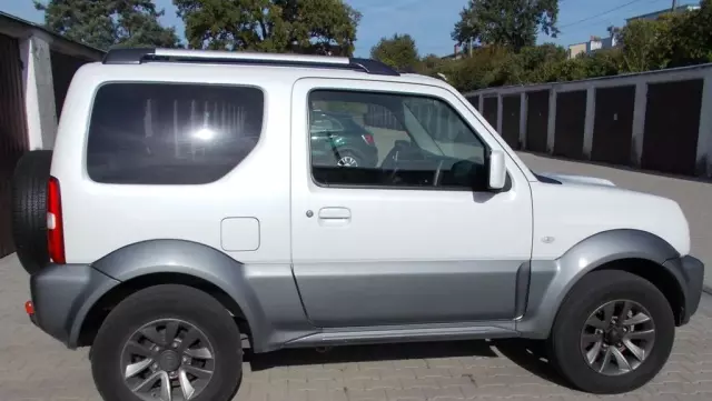 SUZUKI Jimny 