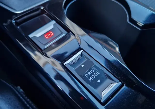 PEUGEOT 208 1.5 BlueHDi GT S&S