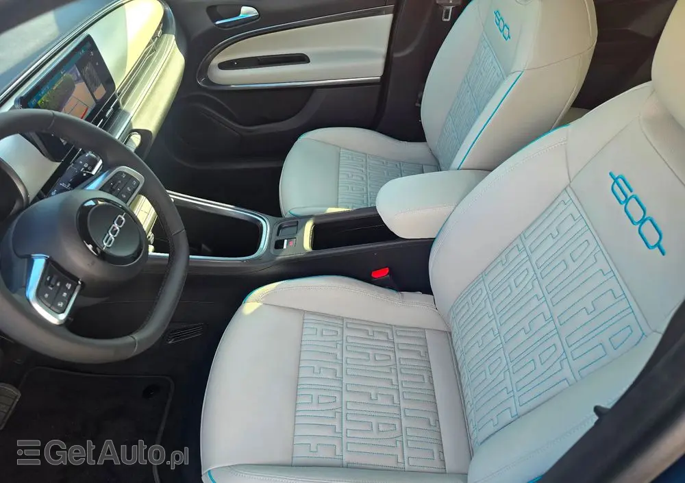 FIAT 600 1.2 Turbo La Prima eDCT