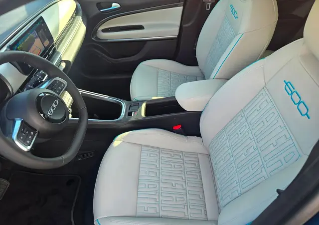 FIAT 600 1.2 Turbo La Prima eDCT