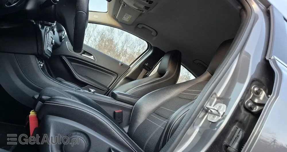 MERCEDES-BENZ Klasa A 180 7G-DCT Urban