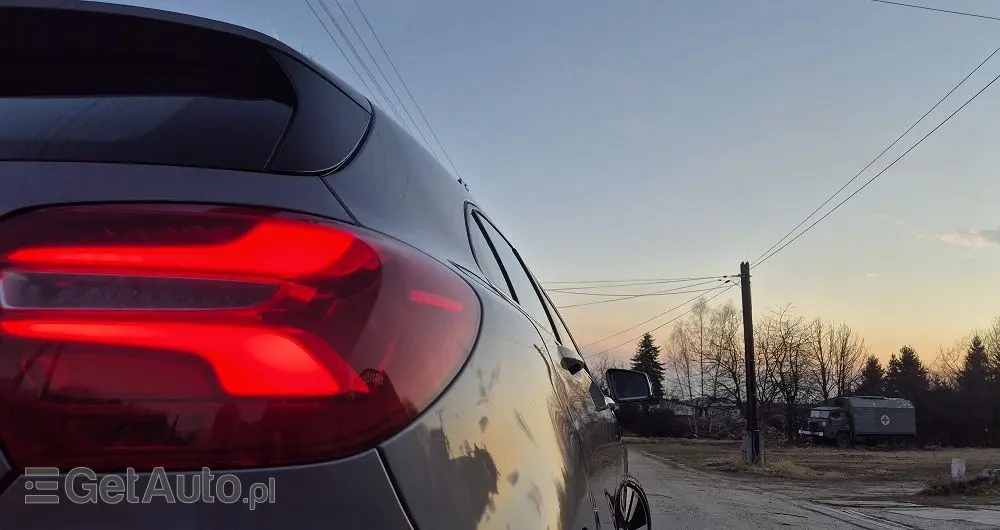 MERCEDES-BENZ Klasa A 180 7G-DCT Urban