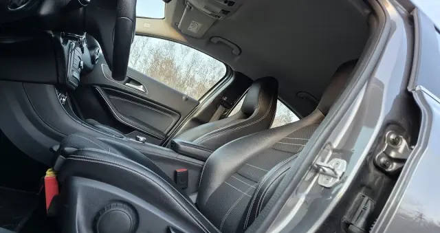 MERCEDES-BENZ Klasa A 180 7G-DCT Urban