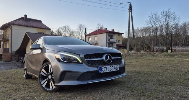 MERCEDES-BENZ Klasa A 180 7G-DCT Urban