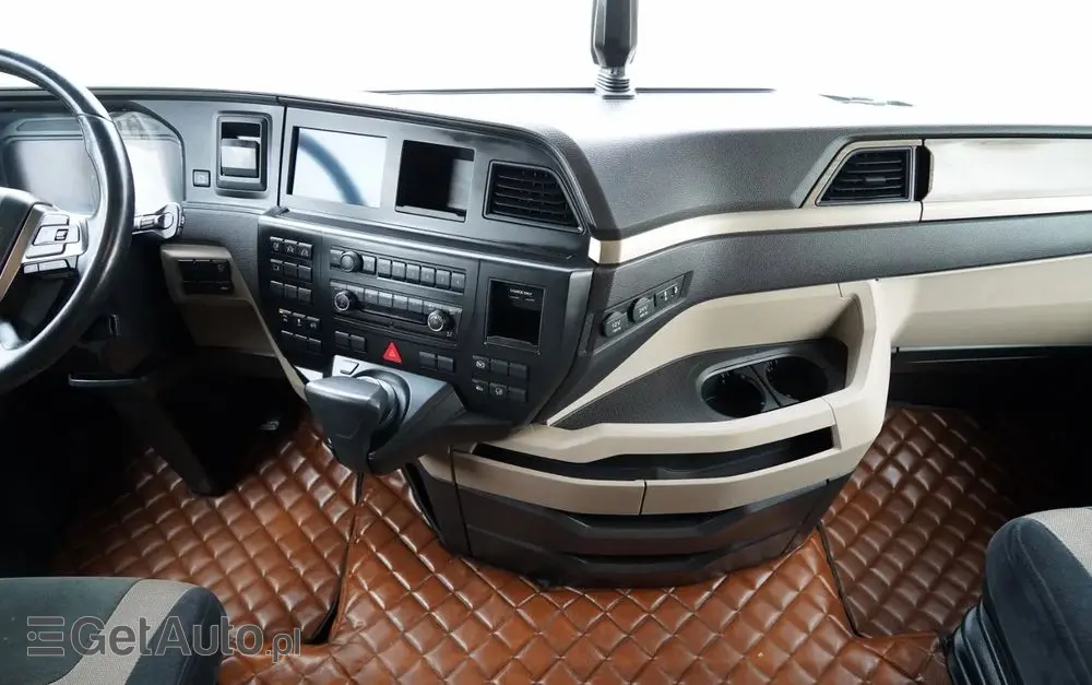 MAN TGX 18.510 / GX / MEGA / RETARDER / NAVI / LOW DECK 