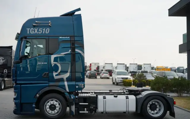 MAN TGX 18.510 / GX / MEGA / RETARDER / NAVI / LOW DECK 