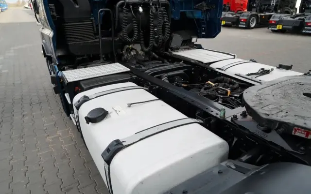 MAN TGX 18.510 / GX / MEGA / RETARDER / NAVI / LOW DECK 