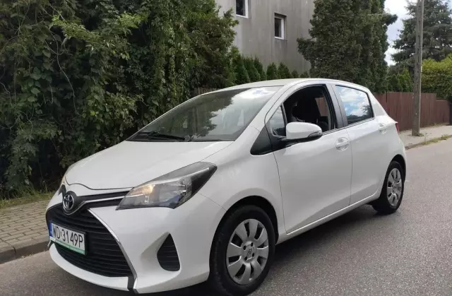 TOYOTA Yaris 