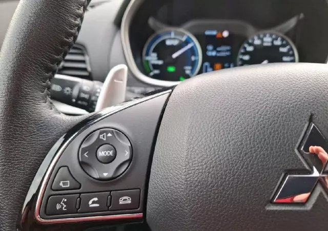 MITSUBISHI Eclipse Cross 