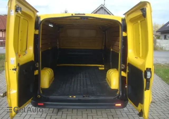 RENAULT TRAFIC 