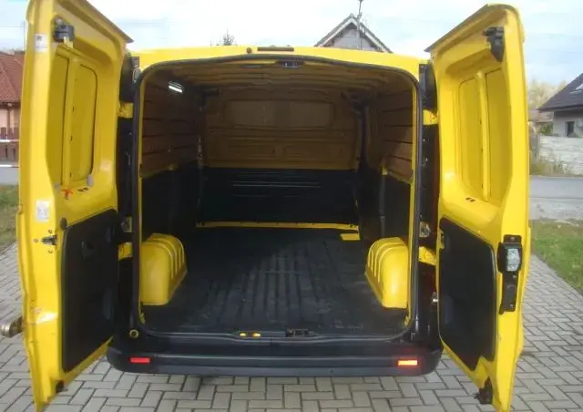 RENAULT TRAFIC 