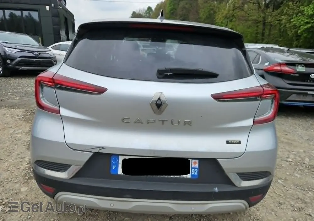 RENAULT Captur E-TECH Full 145 TECHNO FAST TRACK
