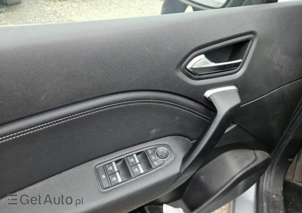 RENAULT Captur E-TECH Full 145 TECHNO FAST TRACK