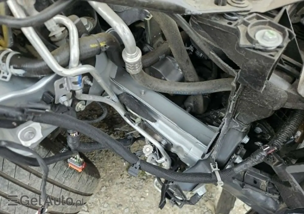 RENAULT Captur E-TECH Full 145 TECHNO FAST TRACK