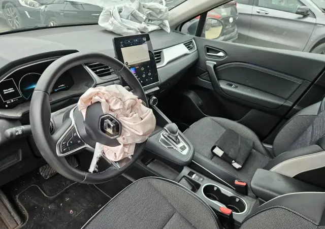 RENAULT Captur E-TECH Full 145 TECHNO FAST TRACK