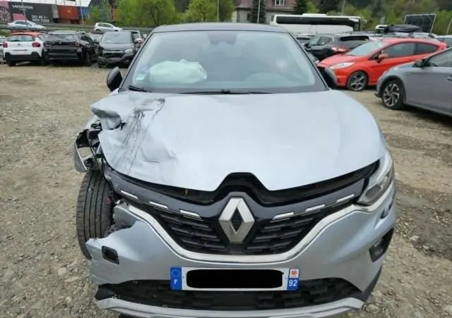 RENAULT Captur E-TECH Full 145 TECHNO FAST TRACK