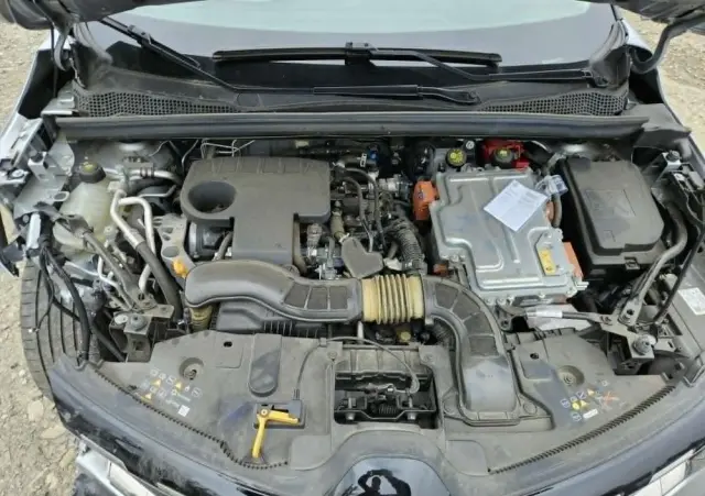 RENAULT Captur E-TECH Full 145 TECHNO FAST TRACK
