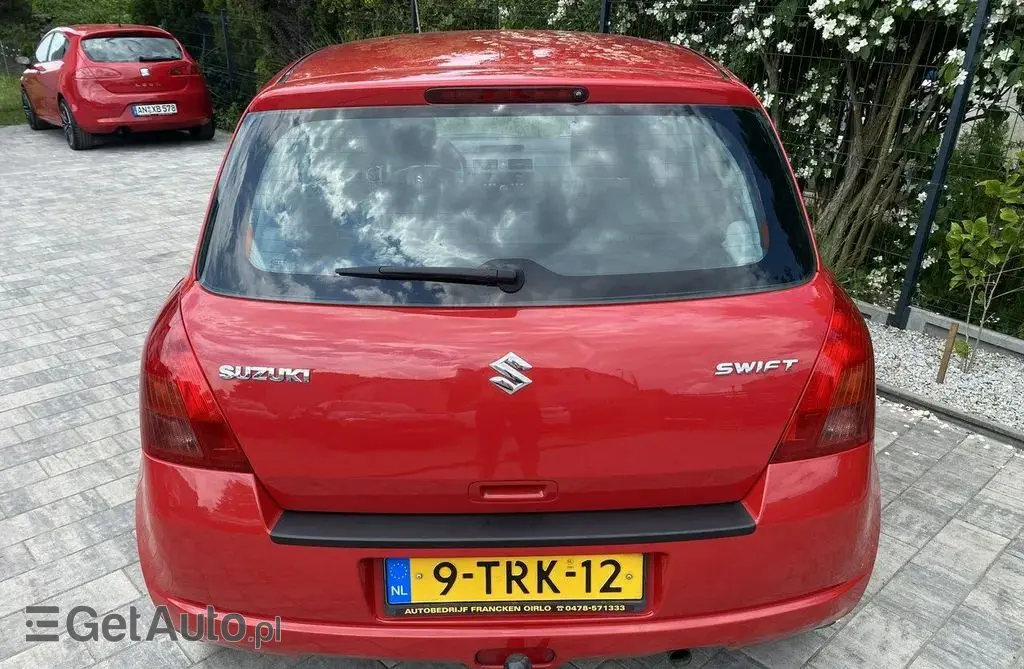 SUZUKI Swift 
