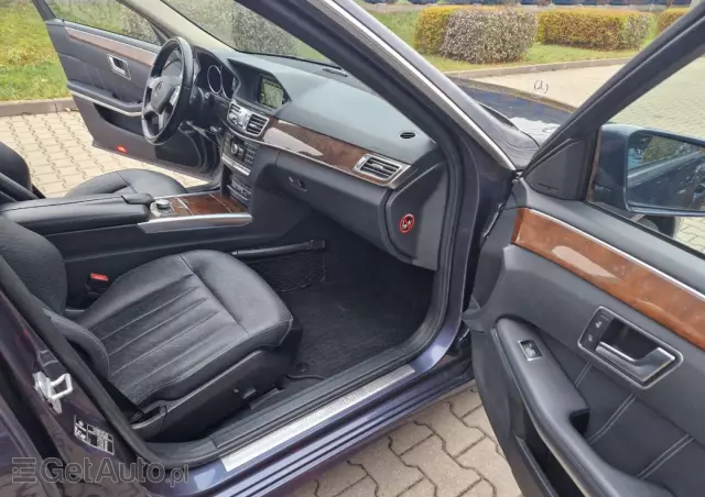 MERCEDES-BENZ Klasa E 