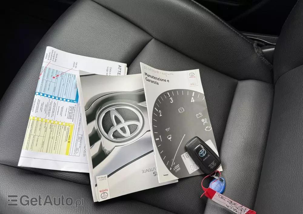 TOYOTA Prius 1.8 Hybrid Prestige